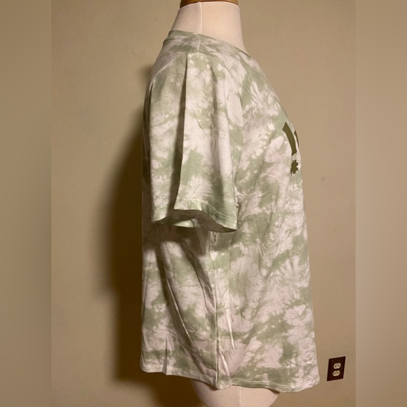 πSonoma brand NWT Lucky Charm Tee - Picture 3 of 5